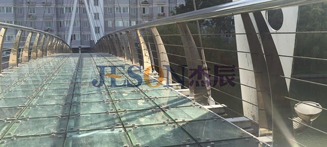 不鏽鋼鋼索橋梁護欄.jpg 不鏽鋼鋼索橋梁護欄.jpg