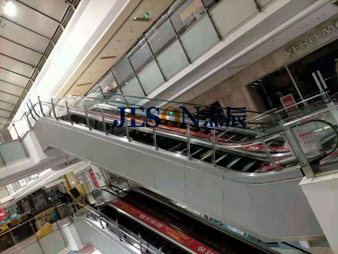 比防護欄更重要的,是家長的這個小習慣