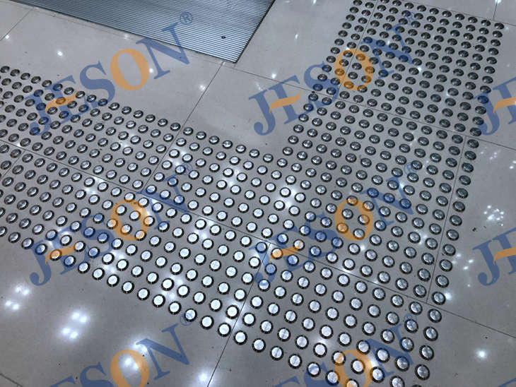 不鏽鋼盲道釘案例：海港城