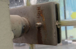 不正規小作坊偷工減料的做法導致產品易(yì)上鏽 不正規小作坊偷工減料的做法導致產品易上鏽(xiù)