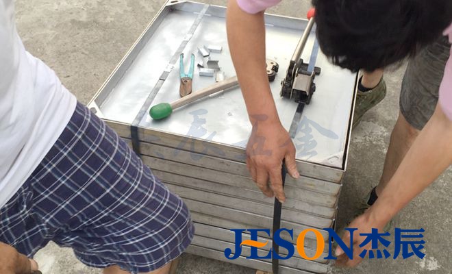 不鏽鋼井蓋打包 不鏽鋼井蓋(gài)打包