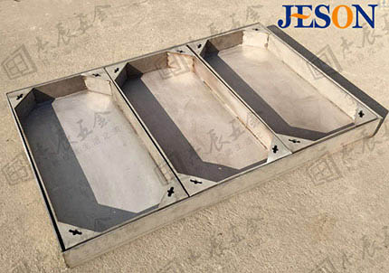 不鏽鋼井蓋價格 不鏽(xiù)鋼井蓋價(jià)格