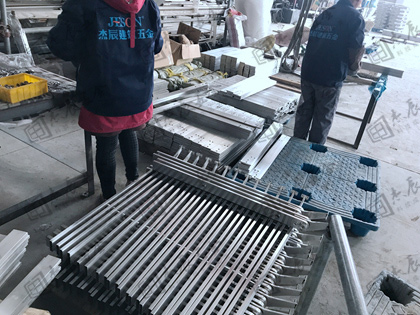 不鏽鋼護（hù）欄生產車間