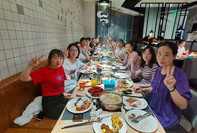 無為(wéi)而治,野蠻生長。