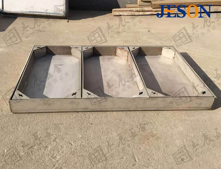 不鏽鋼三合一隱(yǐn)形井蓋(gài)02